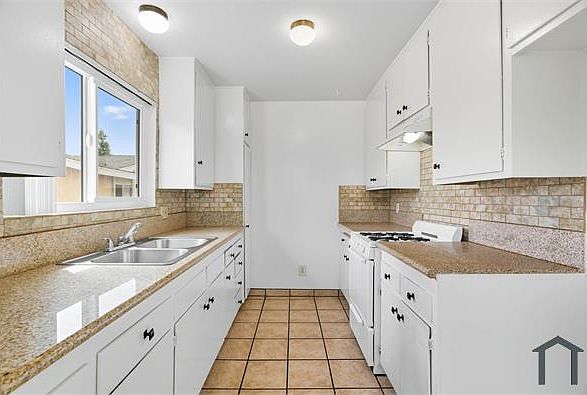 1st image of 10023 Sepulveda Blvd #27D
