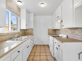 10023 Sepulveda Blvd #27D, Mission Hills, CA 91345