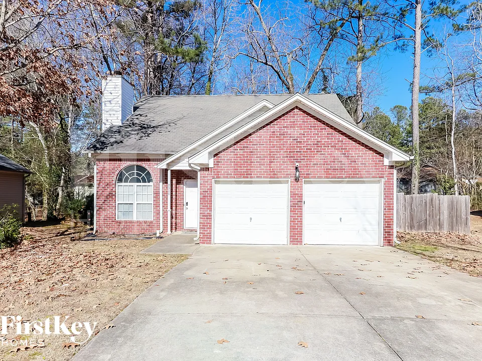 2324 Sandspring Dr SW