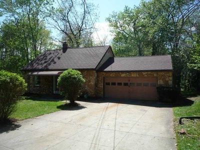 2340 Stahl Rd, Akron, OH, 44319