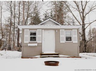82 Fowlers Landing Rd, Hampden, ME 04444
