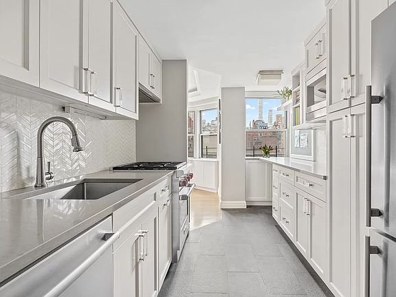 5th image of 155 E 76th St APT 10-D