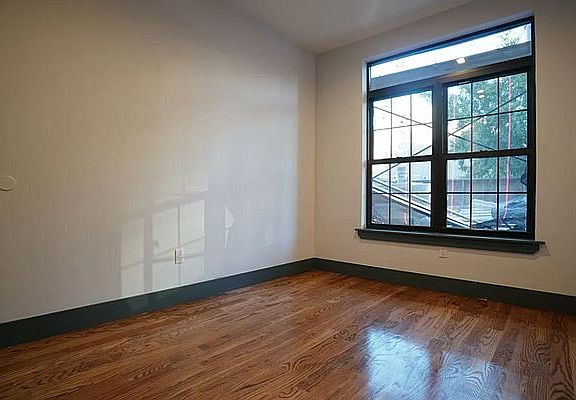 4th image of 537 Driggs Ave #2F