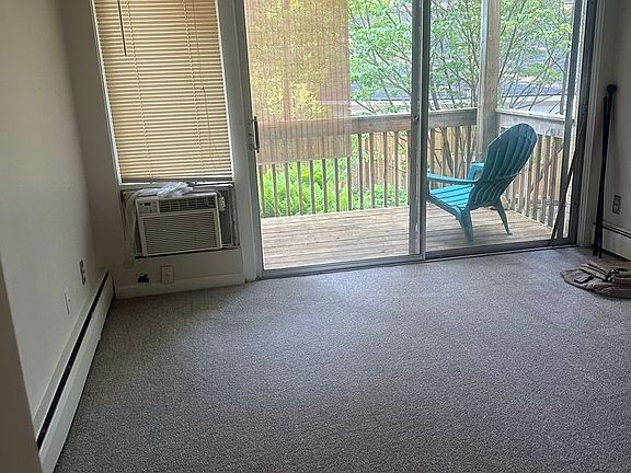 2nd image of 1531 Packard St APT 13