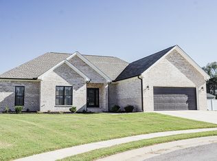 665 Ayden Mannon St, Rogersville, AL 35652