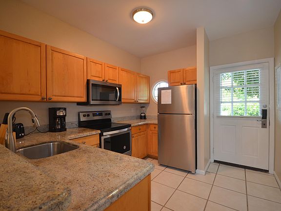 4th image of 7055 Harbor Village Dr