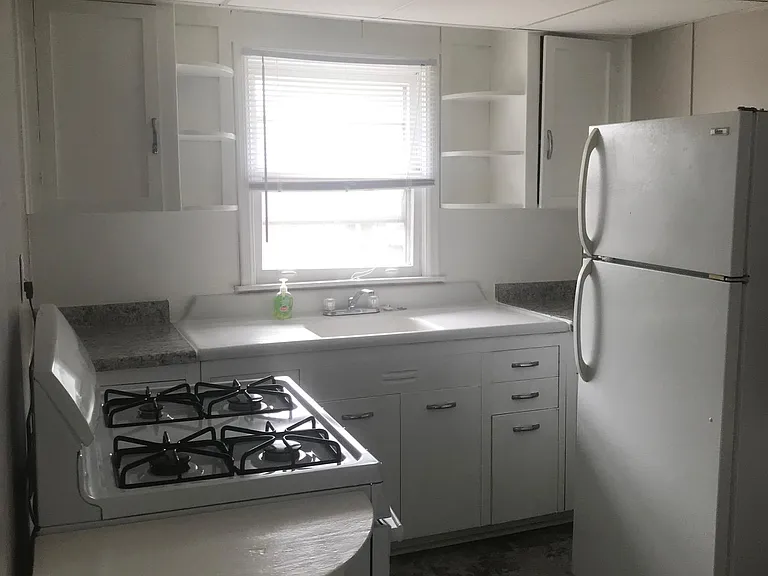 Kitchen 8' X 8"