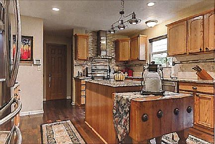 3rd image of 4875 Tayport Ave