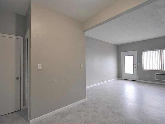5th image of 710 Meridian Ave APT 12
