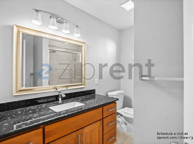 706 Santa Rosa St — Photo 7