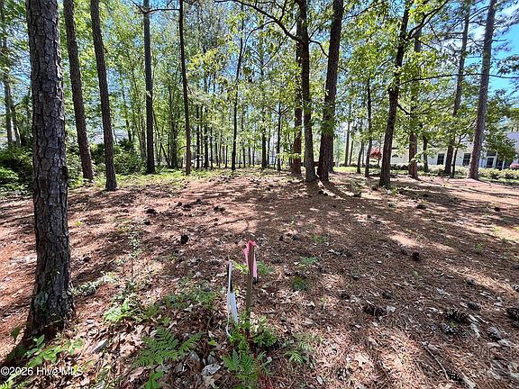 3rd image of 372 Laurel Valley Dr