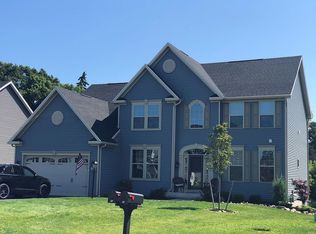 91 Stoneledge Way, Penfield, NY 14526