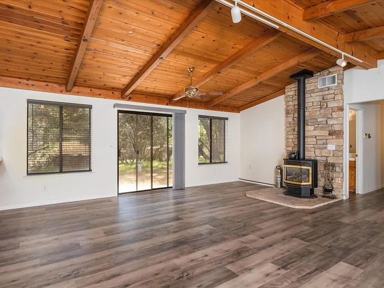 37867 Charnal Cir — Photo 5