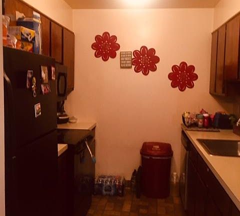 2nd image of 710 Mill St Unit H5