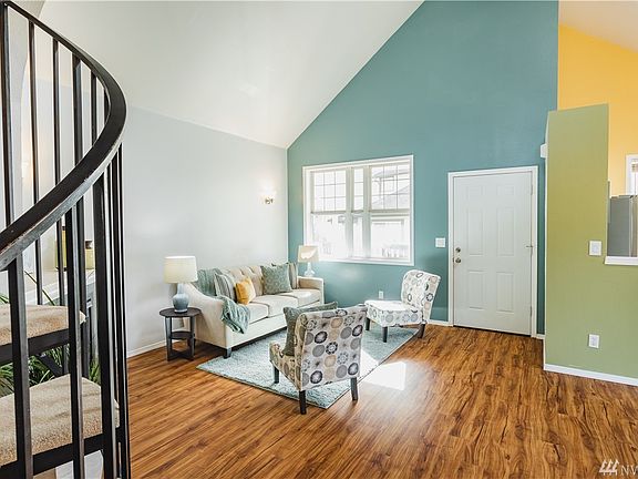 5th image of 25123 Roberts Dr Unit 311