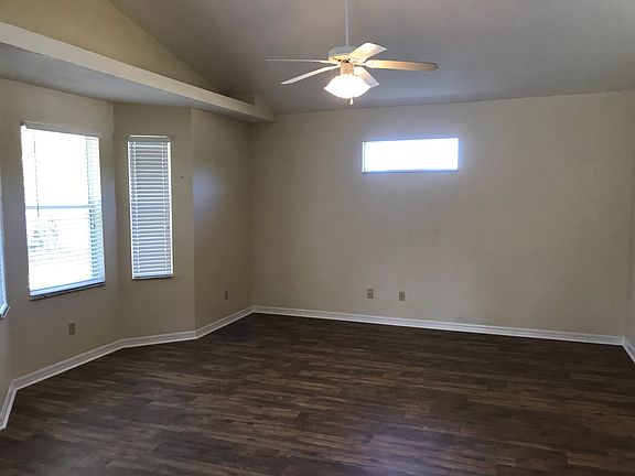 5th image of 205 Brookstone Ln