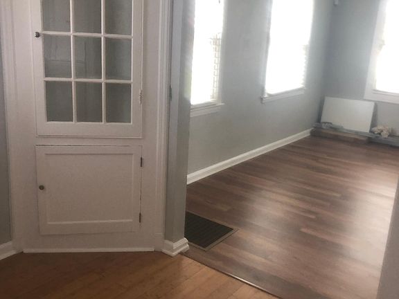 4th image of 2194 W Mound St