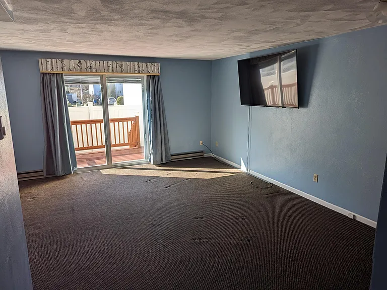 27 Starr Ave — Photo 6