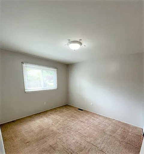 24720 Manila St — Photo 7