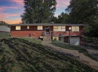 604 Villa Dr, Belleville, IL