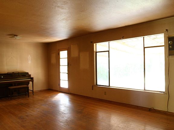 2nd image of 701 Casmalia Way