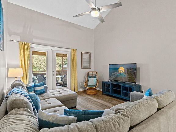 3rd image of 223 Maison Dr. #D-15