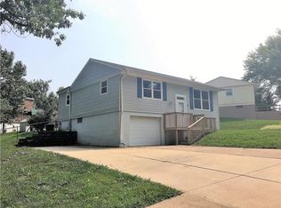 2603 Evergreen Ln, Saint Joseph, MO 64503