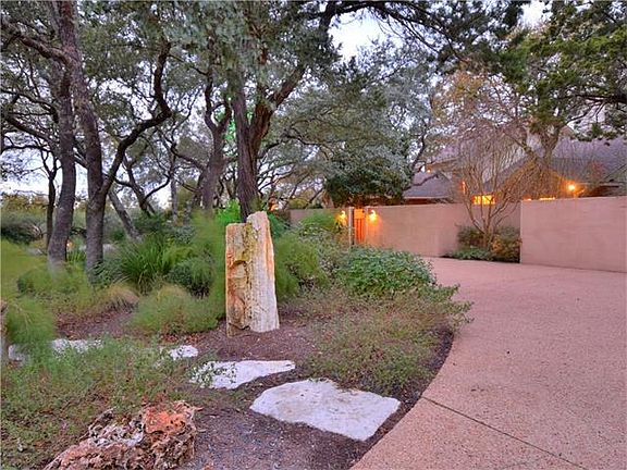 3rd image of 9614 Leaning Rock Cir