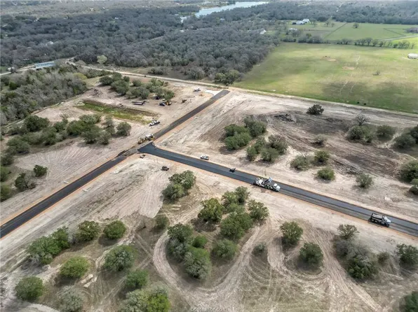 4264 Smalls Creek Rd, College Station, TX 77845