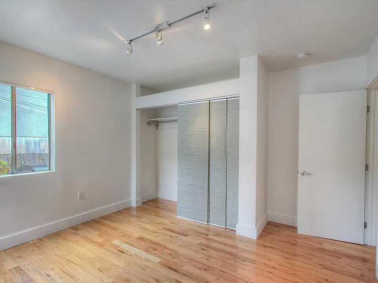 1006 N New Hampshire Ave #1008 — Photo 13