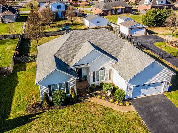 2nd image of 845 Memorial Cir