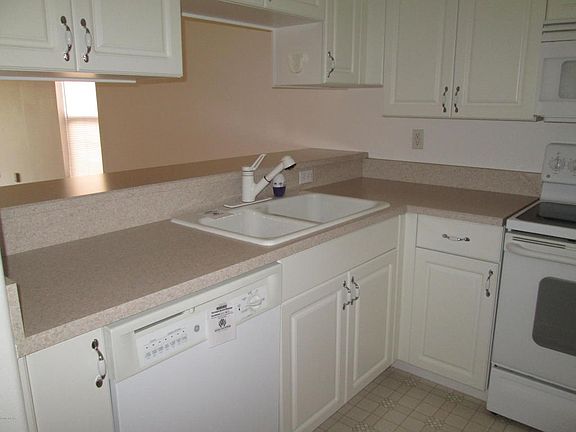 3rd image of 1619 Areca Palm Dr