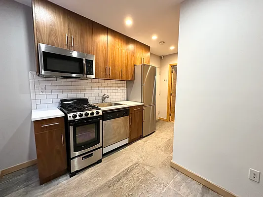 Rented by Camelot Realty Group | media 2