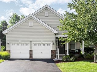 65 Jasmine Dr, Middletown, NY 10940