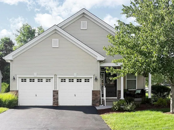 65 Jasmine Drive, Middletown, NY 10940