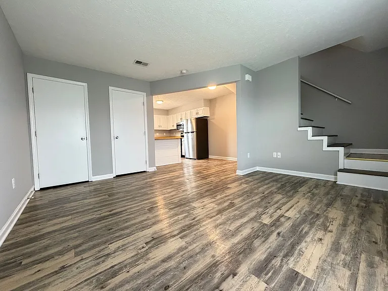 424 Garden City Dr — Photo 6