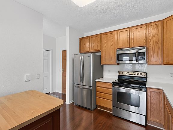 4th image of 100 Clydesdale Trl APT 329