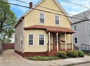 39 Hillwood St, Providence, RI 02909