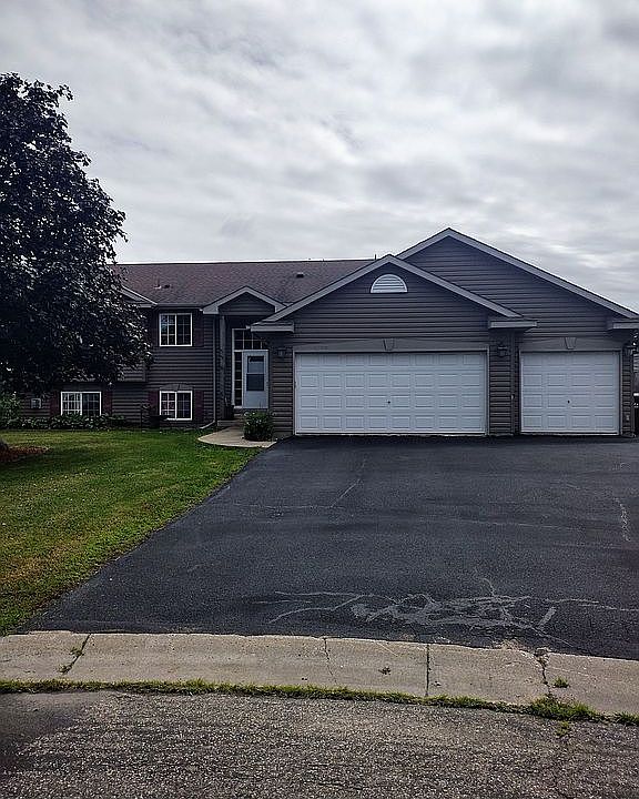 1st image of 1240 Creekside Dr