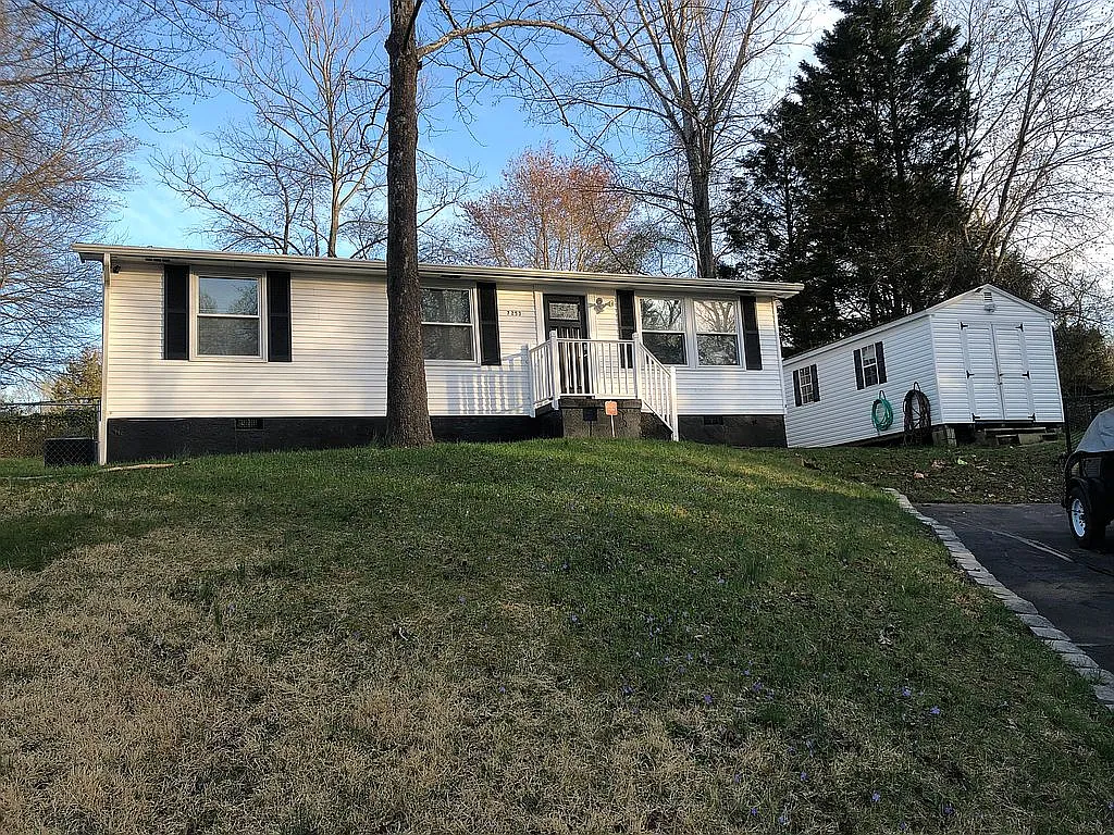 7253 Strawberry Pl photo 1