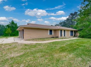 1054 An County Rd #415, Palestine, TX 75803