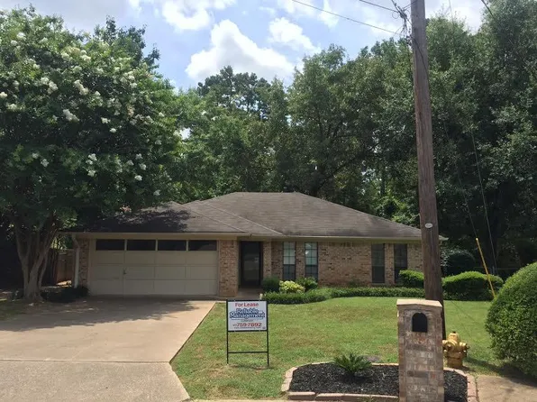 202 Jessica Ln, Longview, TX 75605