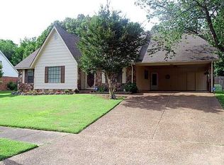 6880 Amersham Dr, Memphis, TN 38119