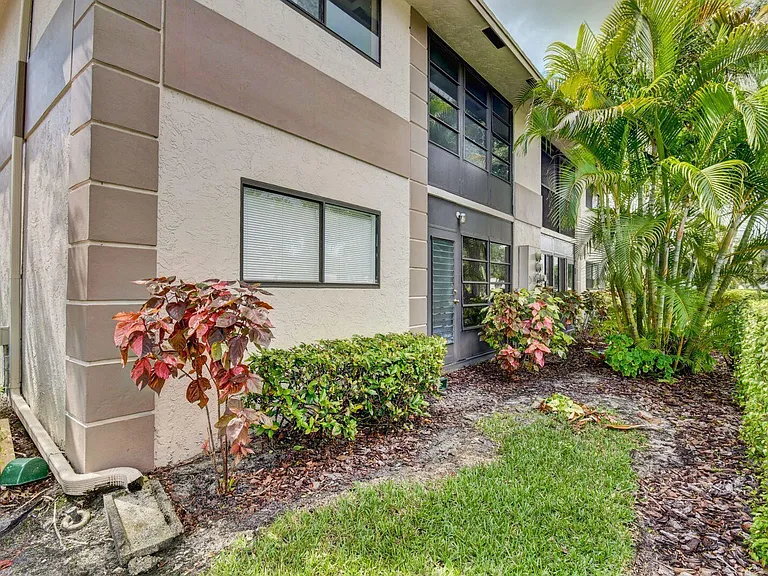 15364 Lakes Of Delray Blvd #45 — Photo 14