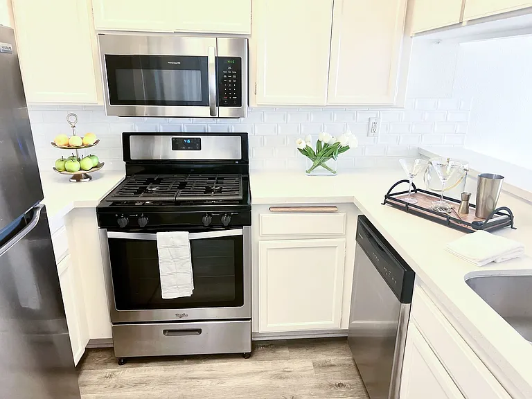 Archview Apartments — Photo 11