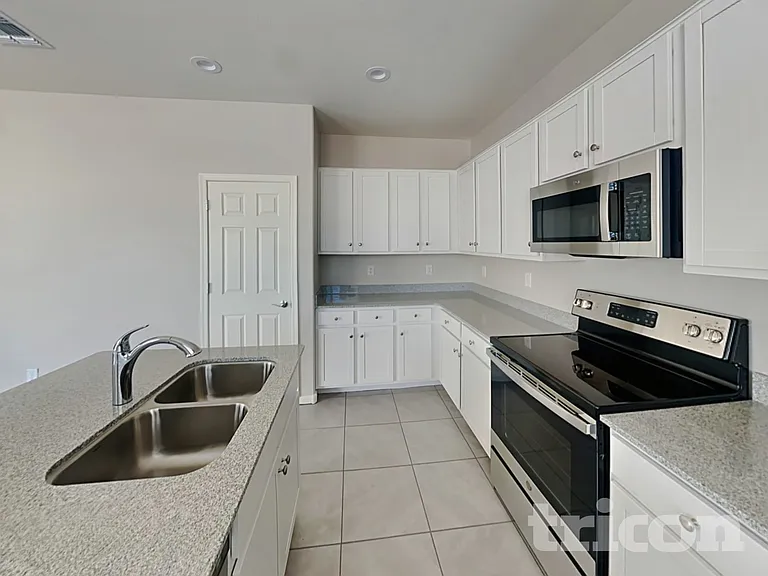 8628 E Posada Ave — Photo 5