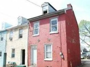 244 Wood St, Reading, PA 19602