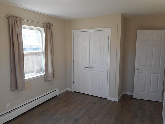4th image of 2219 SW Fairlawn Rd #1