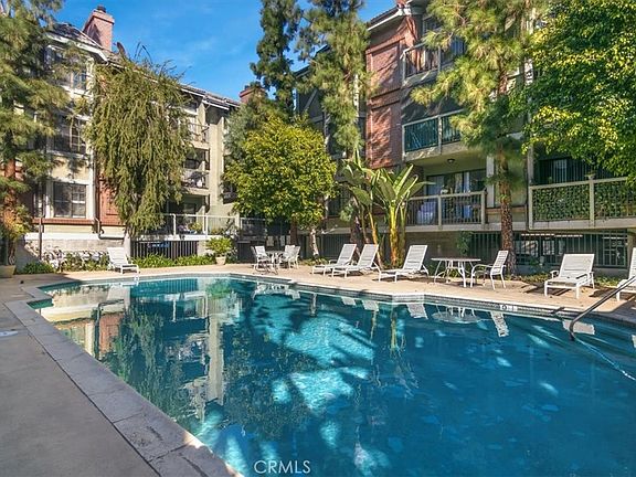 3rd image of 18324 Clark St Unit 102