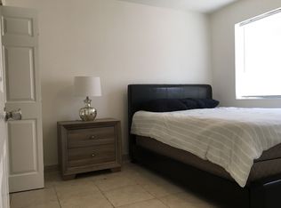 560 NW 7th St APT 306, Miami, FL 33136